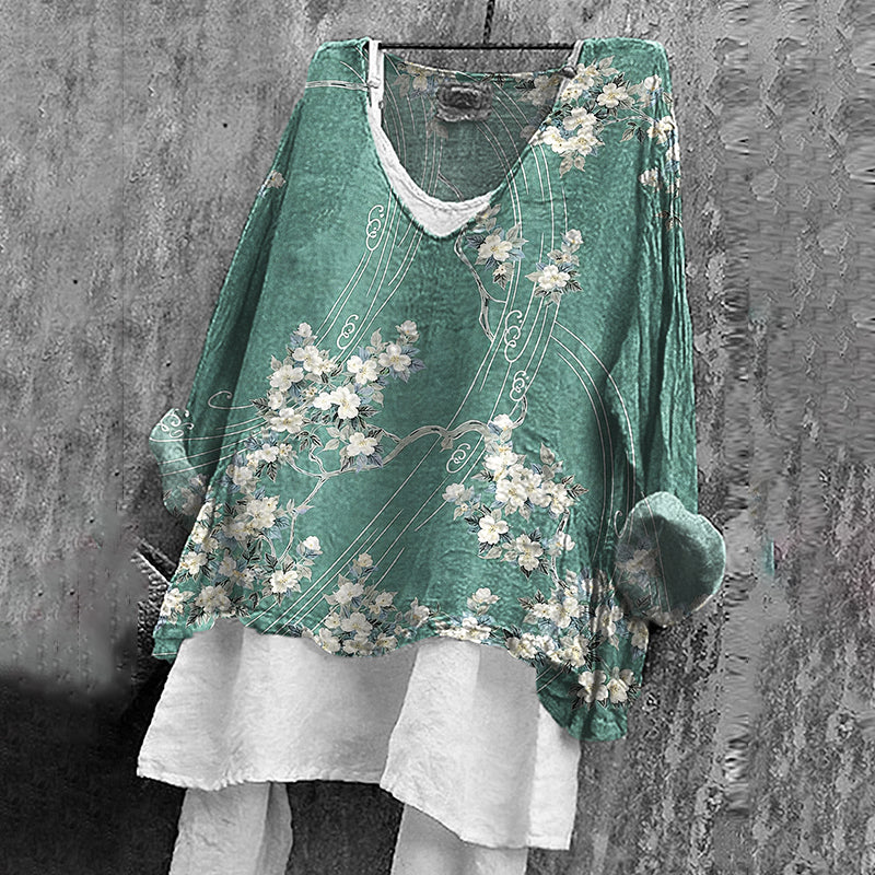 Women's Retro Japanese Flower Art V-neck T-shirt